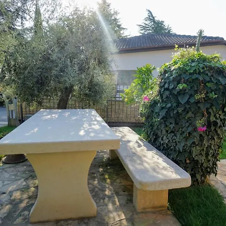 Daire Apartments With Parking Space Umag - 27189