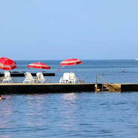 Apartments With Parking Space Umag - 27189 * Umag