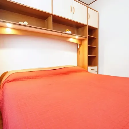 Апартаменты With Parking Space - 27189 *