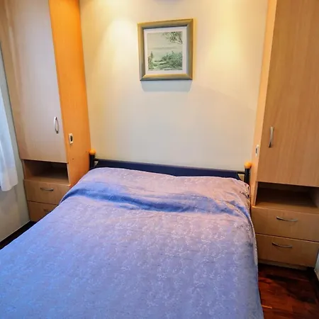 Апартаменты With Parking Space - 27189 *